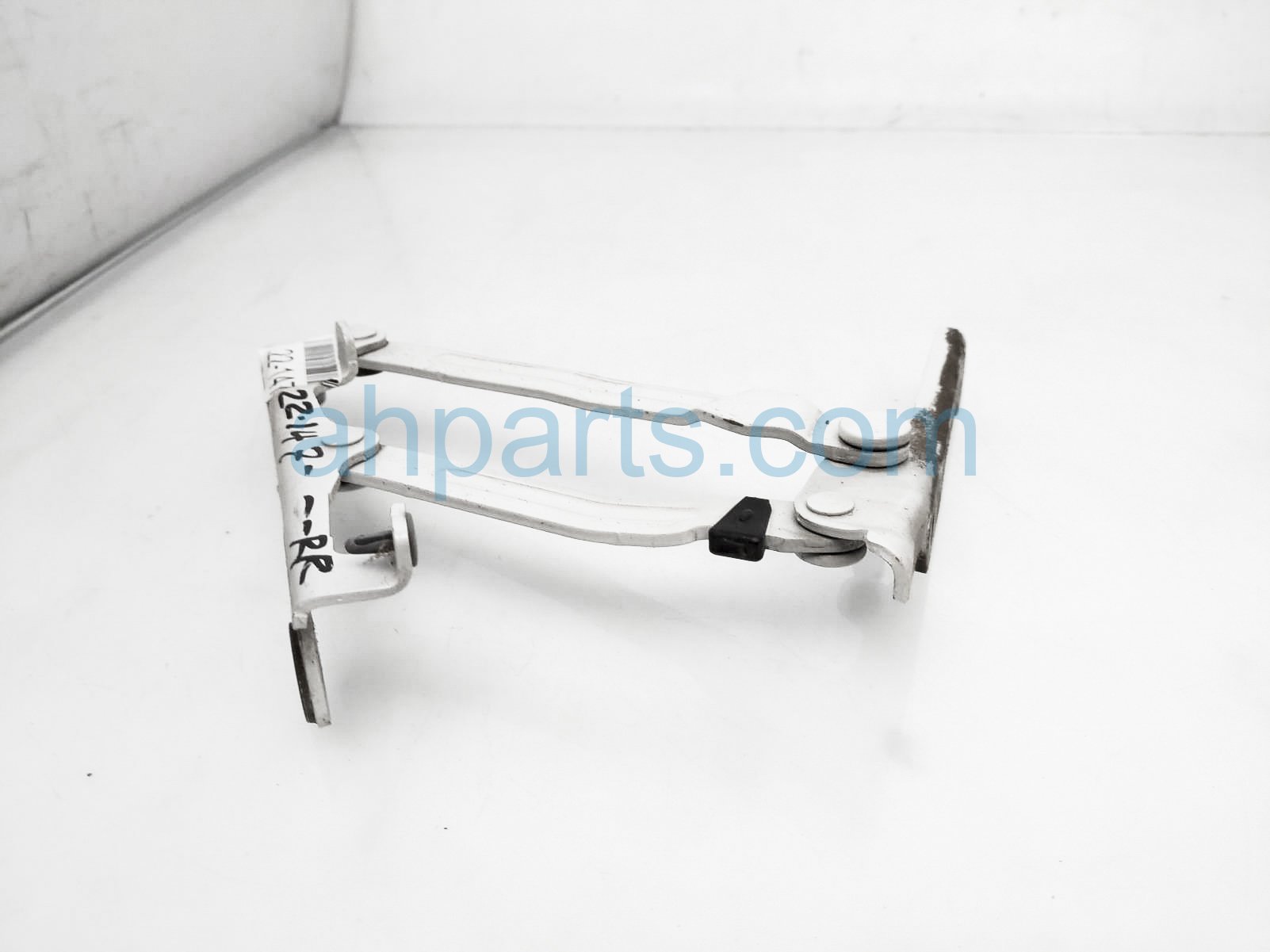 $20 Subaru RR/RH TRUNK HINGE $20 Subaru RR/RH TRUNK HINGE