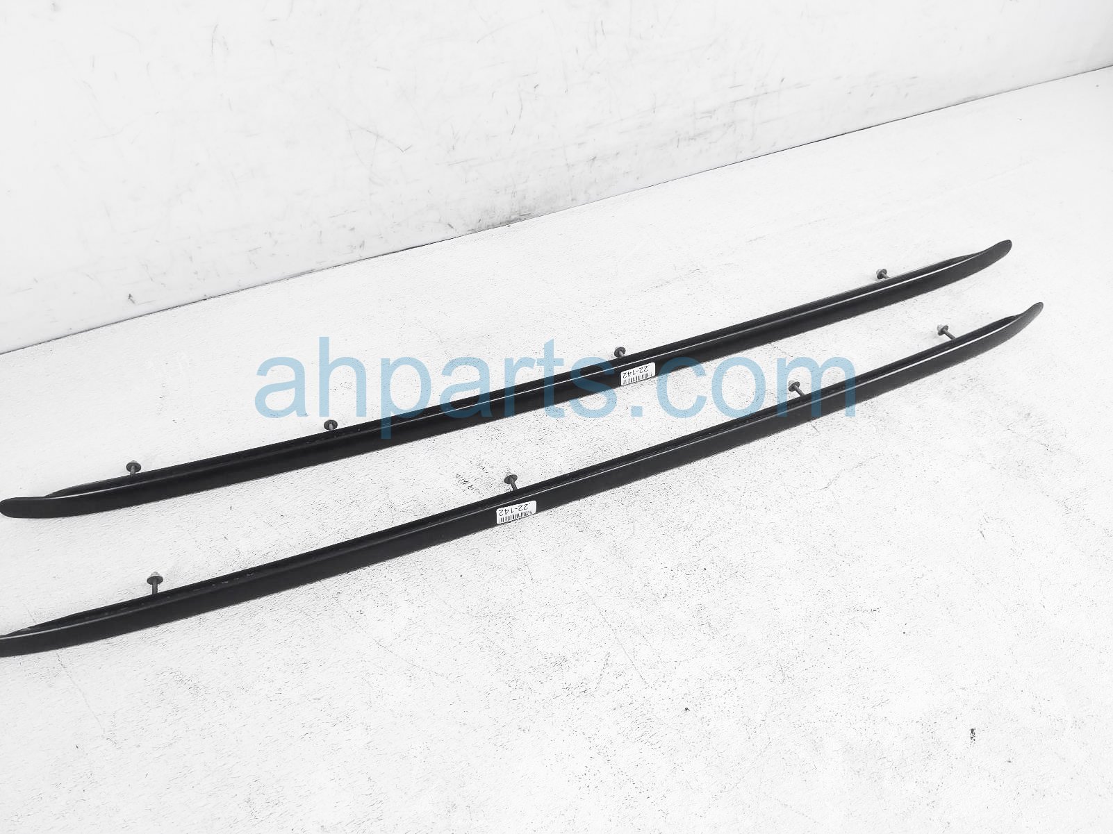 $80 BMW ROOF RAIL ASSY - BLACK $80 BMW ROOF RAIL ASSY - BLACK