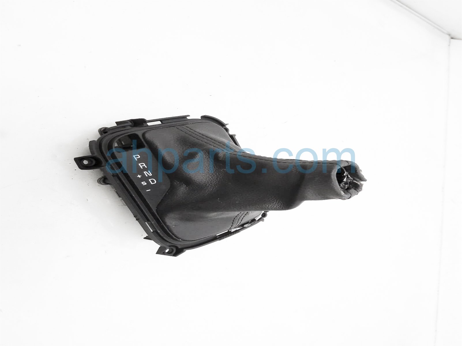 $24 Kia SHIFTER BOOT ASSY $24 Kia SHIFTER BOOT ASSY