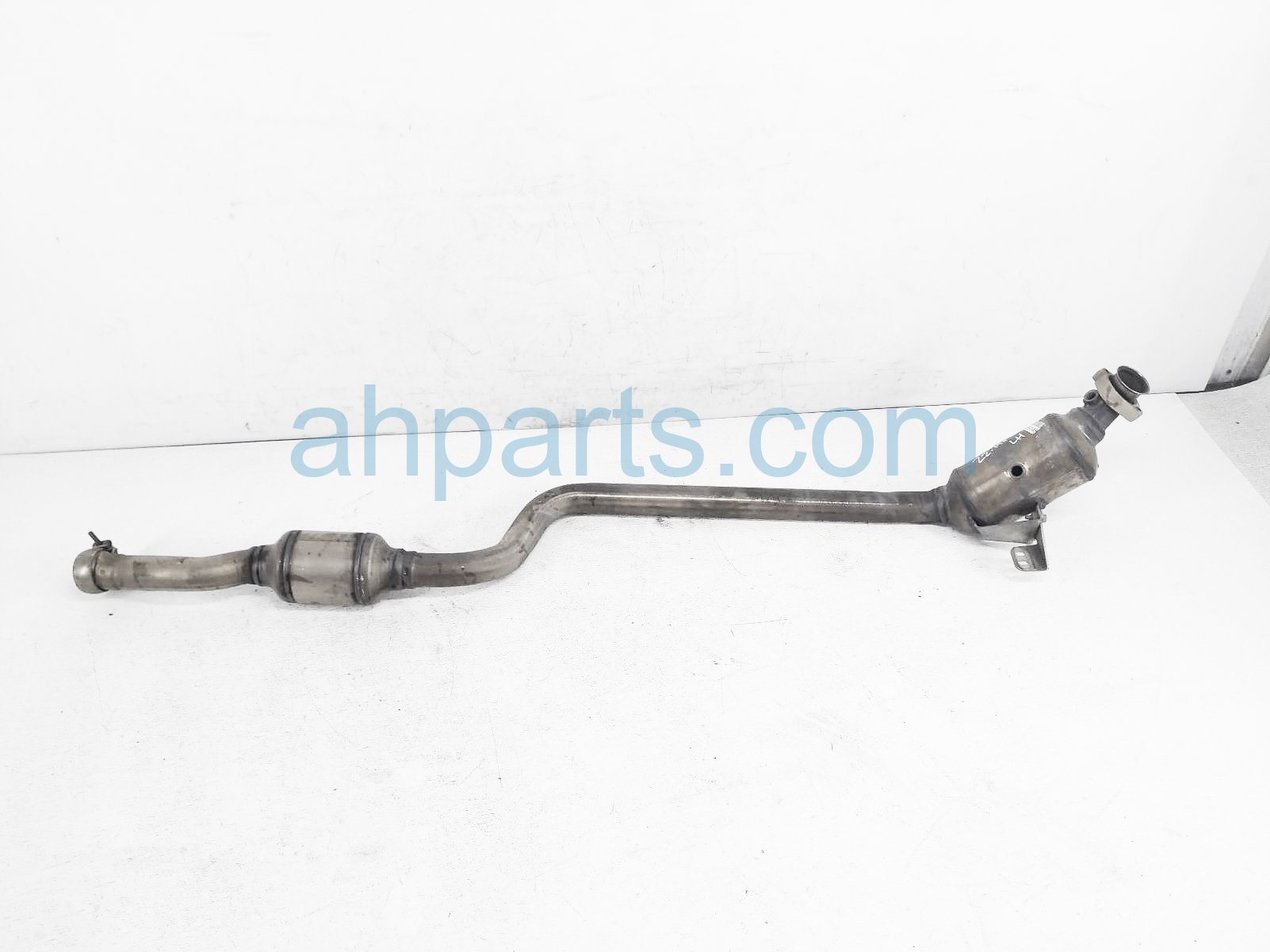 $349 Mercedes CENTER EXHAUST PIPE W/ CAT $349 Mercedes CENTER EXHAUST PIPE W/ CAT