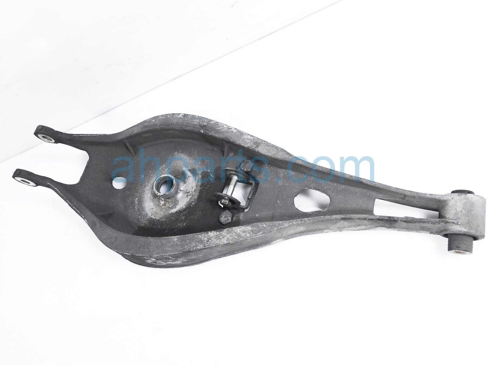 $40 BMW RR/LH SPRING PERCH CONTROL ARM $40 BMW RR/LH SPRING PERCH CONTROL ARM