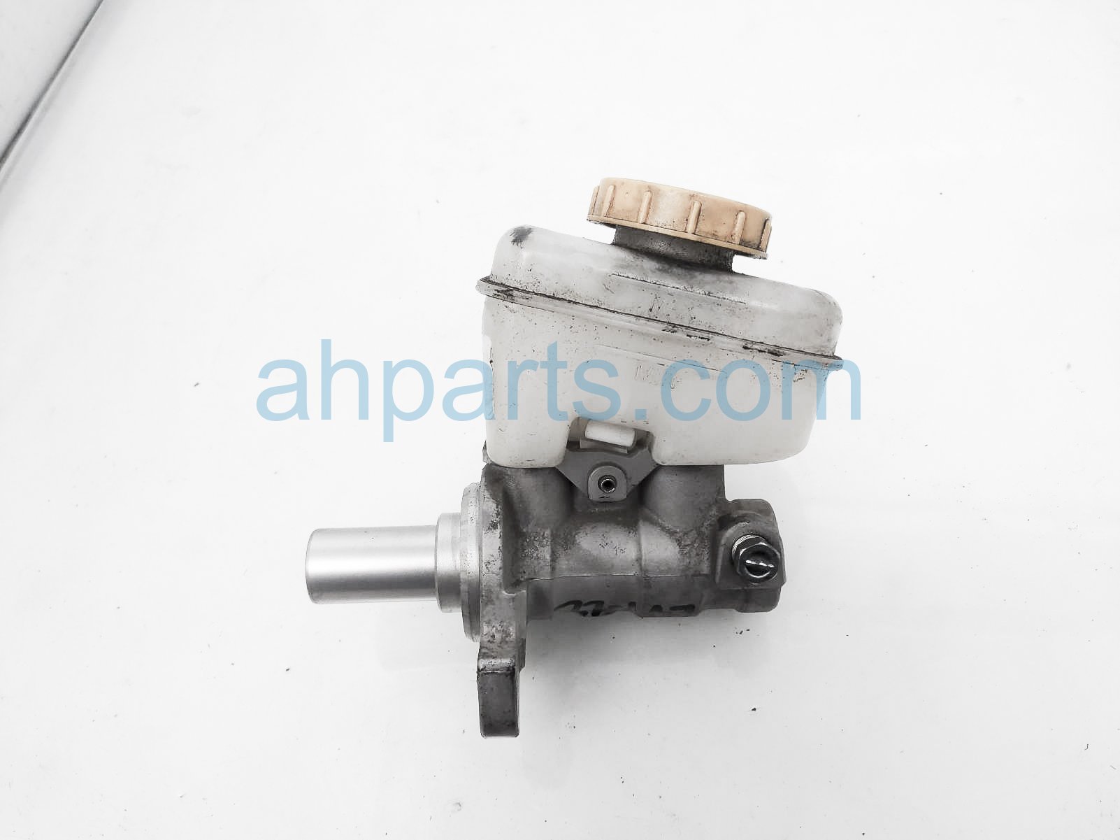 $32 Subaru BRAKE MASTER CYLINDER $32 Subaru BRAKE MASTER CYLINDER