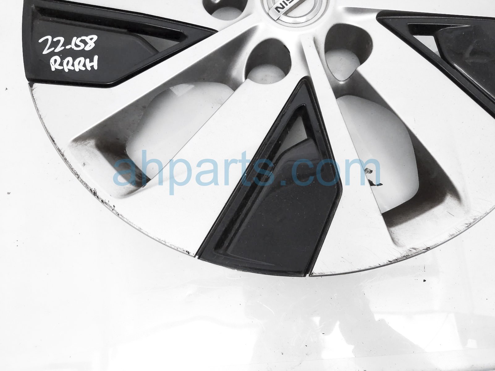 2019 deals altima hubcap