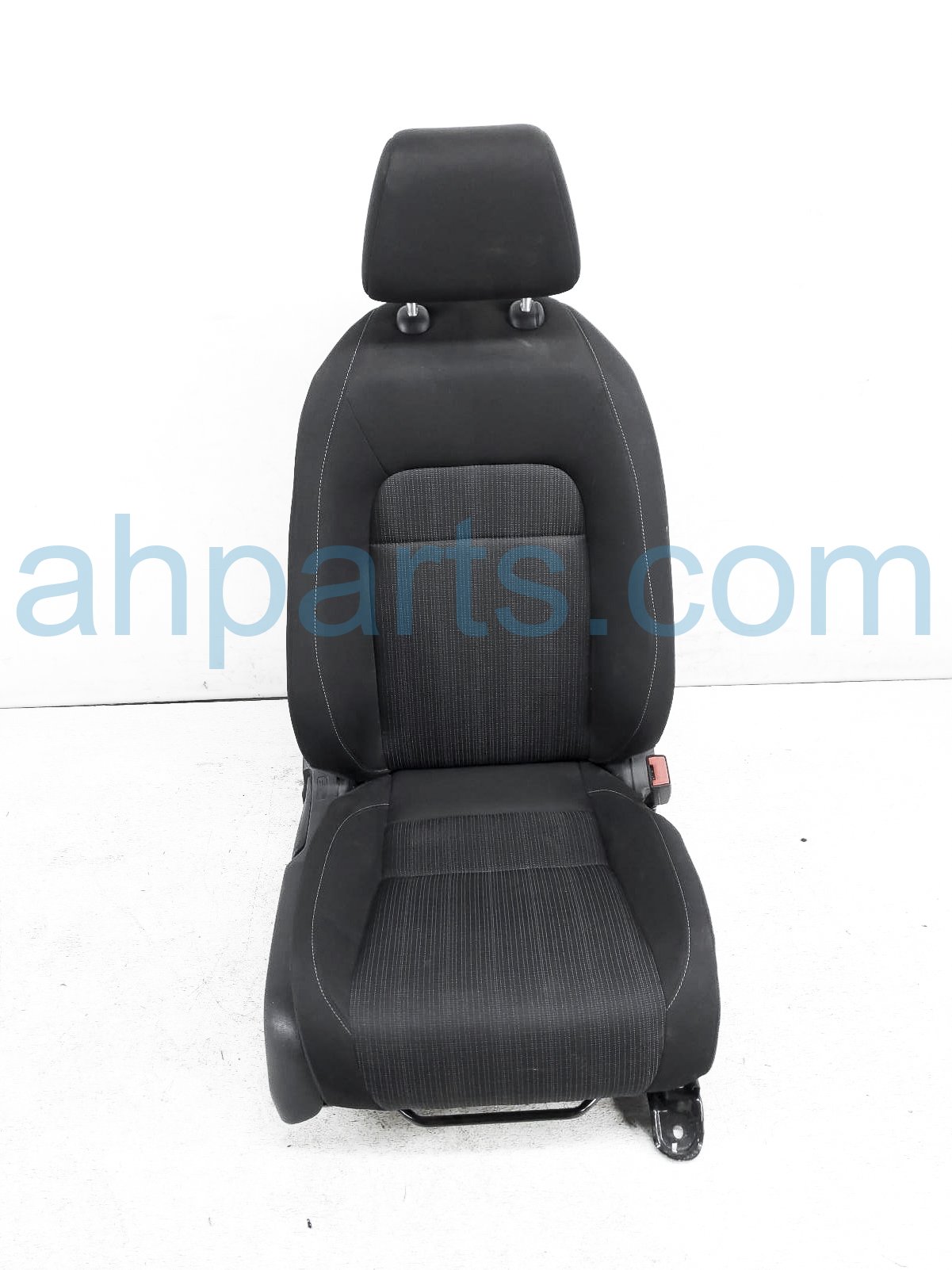 $150 Honda FR/RH SEAT - BLACK - W/O AIRBAG* $150 Honda FR/RH SEAT - BLACK - W/O AIRBAG*