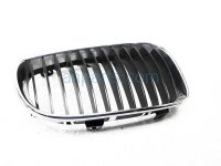 $40 BMW RH UPPER GRILLE - BLACK / CHROME $40 BMW RH UPPER GRILLE - BLACK / CHROME