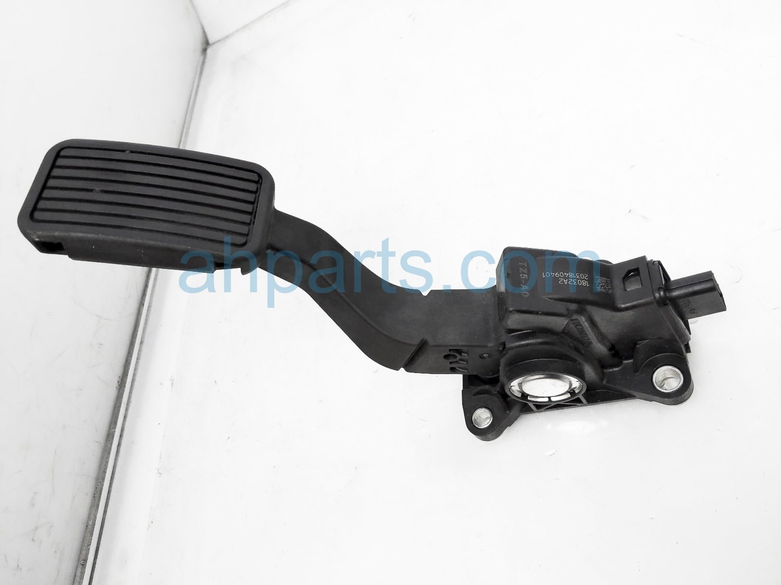 $35 Honda GAS / ACCELERATOR PEDAL ASSY $35 Honda GAS / ACCELERATOR PEDAL ASSY