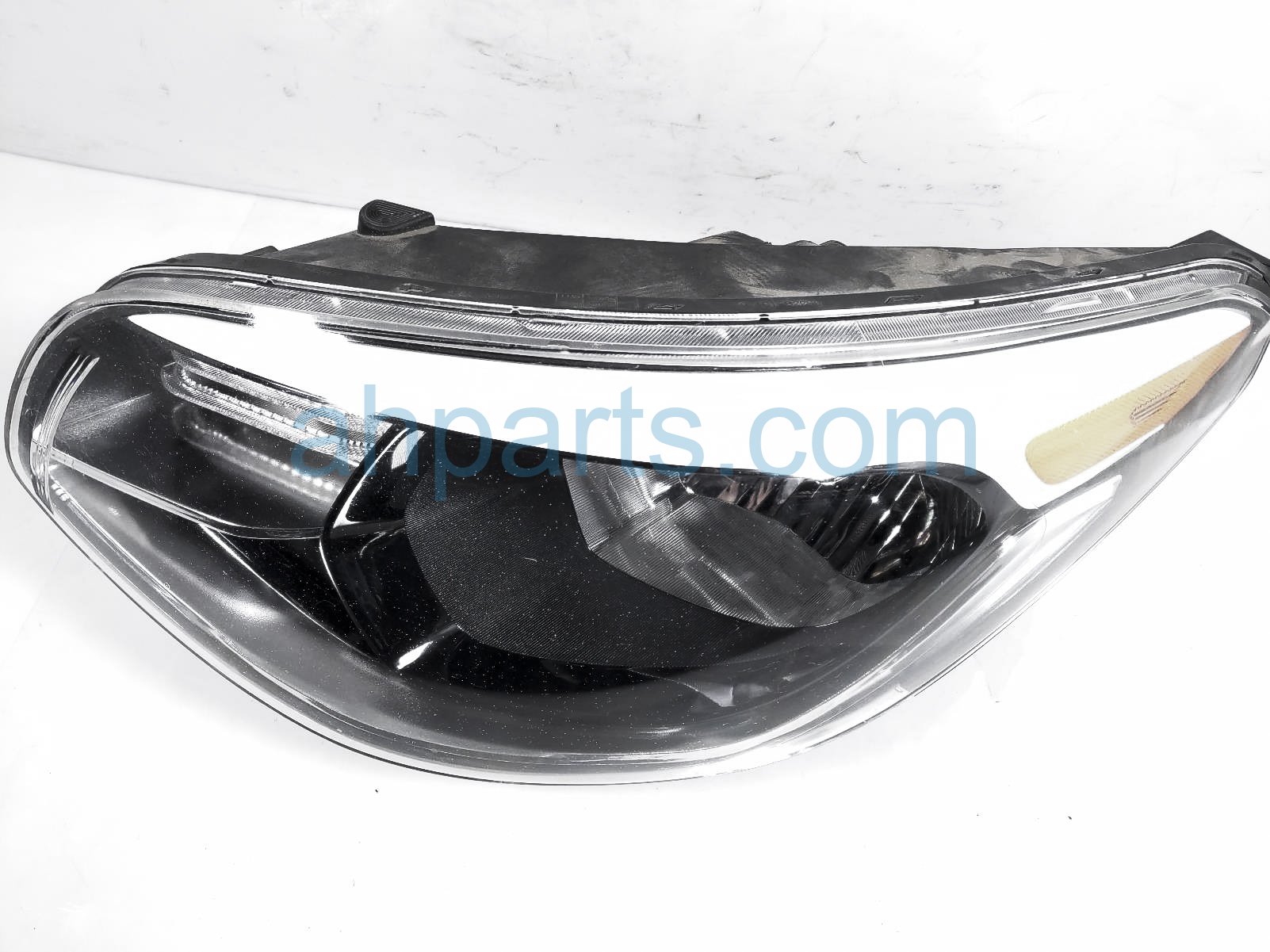 $175 Kia LH HEADLAMP / LIGHT - NOTES $175 Kia LH HEADLAMP / LIGHT - NOTES