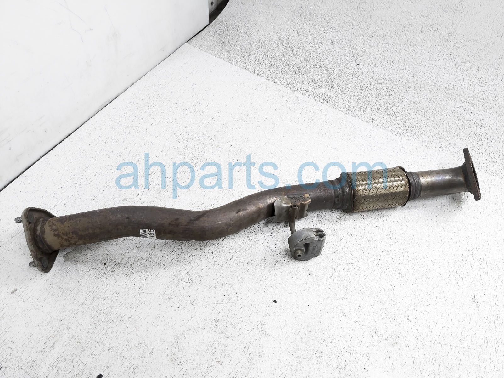 $100 Honda EXHAUST FRONT PIPE - A $100 Honda EXHAUST FRONT PIPE - A