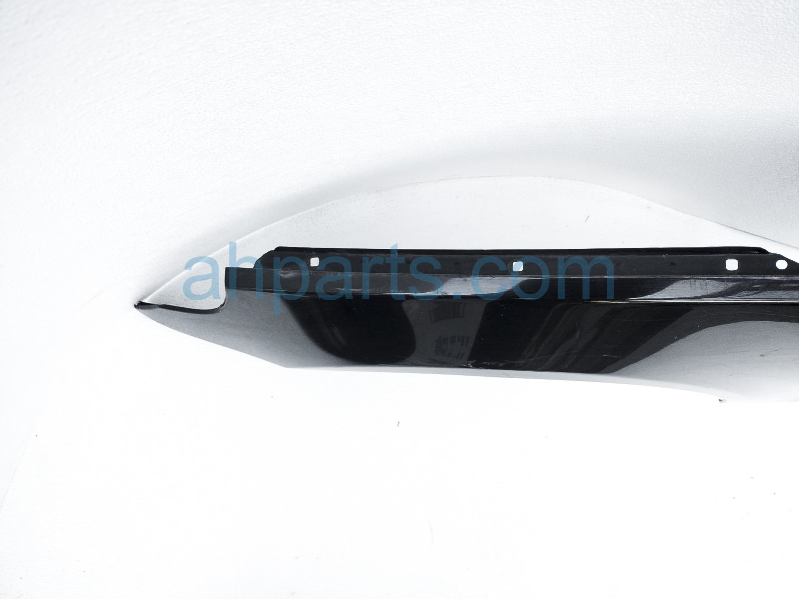 $69 BMW LH FENDER - BLACK - NIQ $69 BMW LH FENDER - BLACK - NIQ