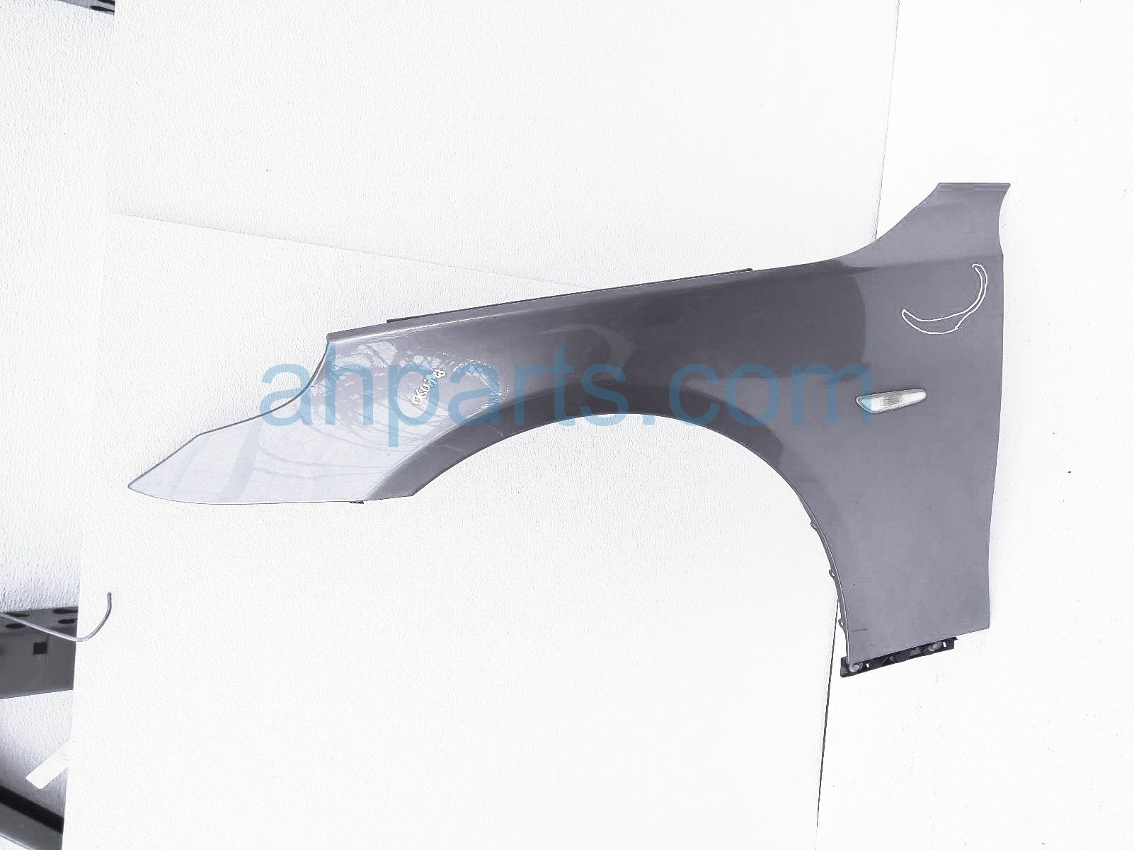 $69 BMW LH FENDER - GREY - NIQ $69 BMW LH FENDER - GREY - NIQ