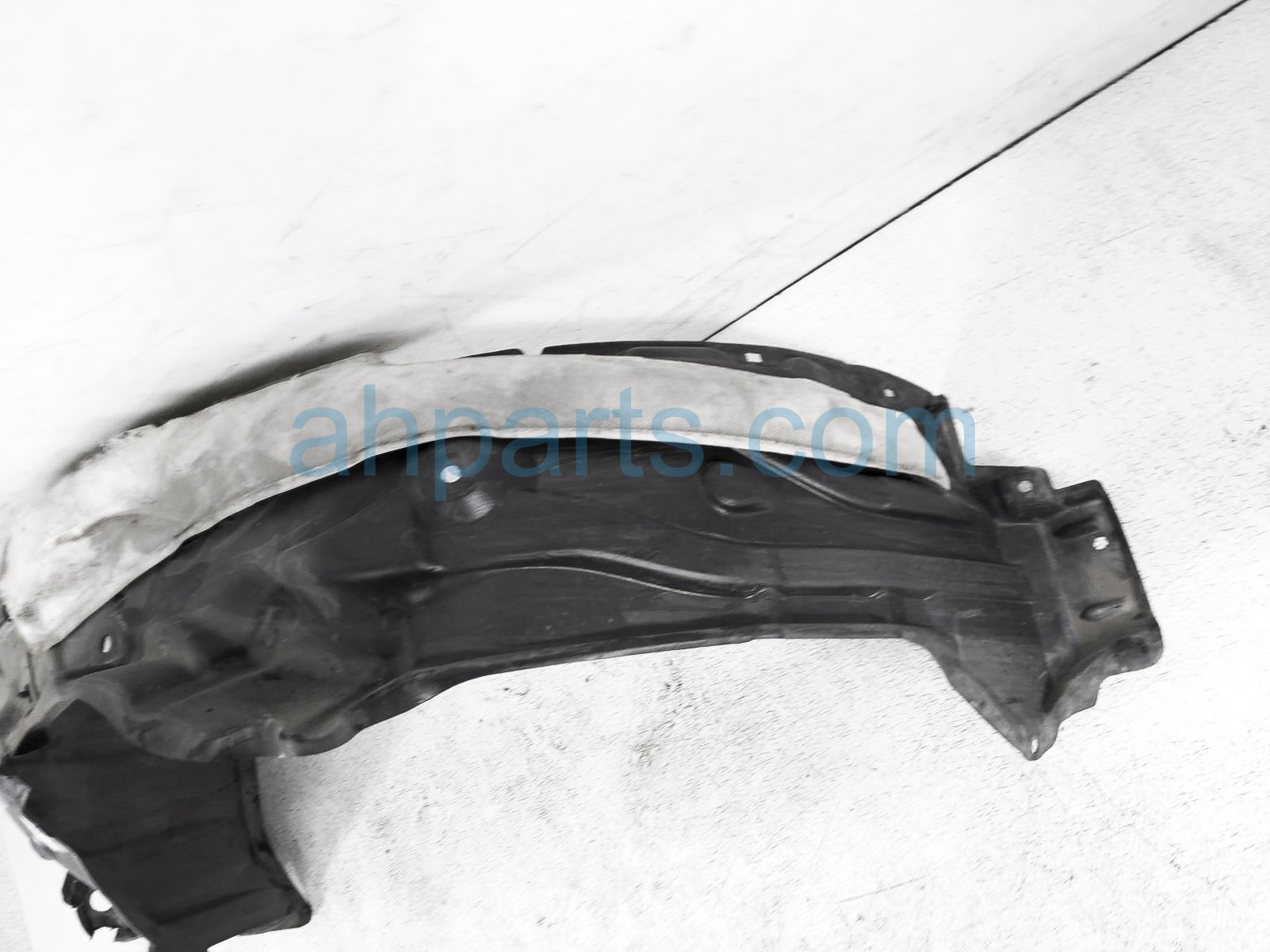 Sold 2019 Toyota Corolla Front Passenger Inner Fender Liner - Torn Tab ...