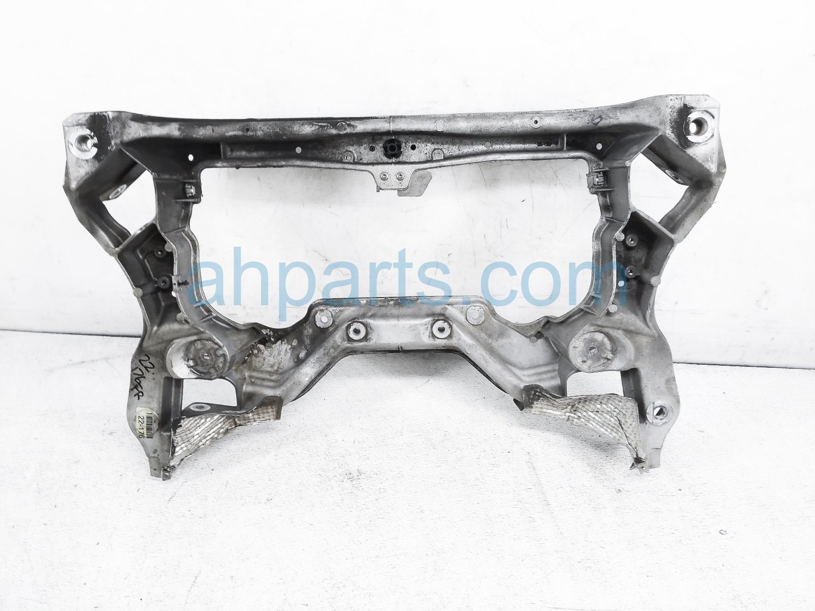 $100 Mercedes FRONT SUB FRAME / CRADLE $100 Mercedes FRONT SUB FRAME / CRADLE