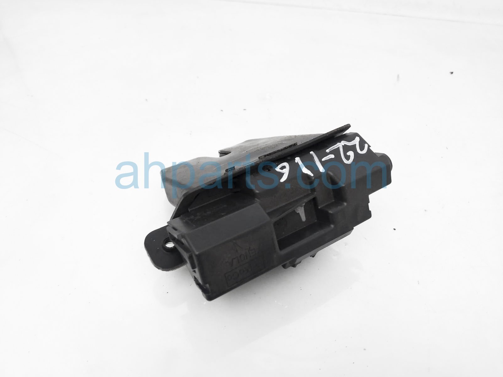 $30 Ford TAILGATE LOCK ACTUATOR $30 Ford TAILGATE LOCK ACTUATOR