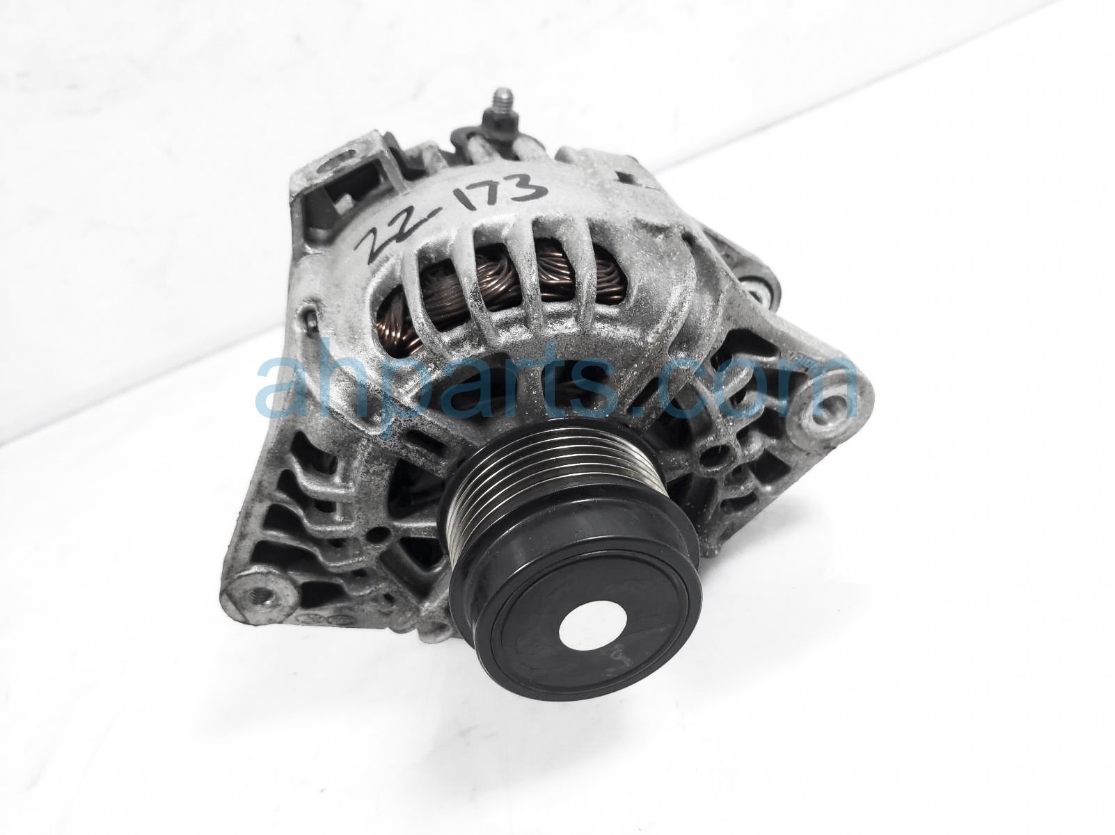 Sold 2014 Hyundai Veloster Alternator / Generator Turbo 373002B760,