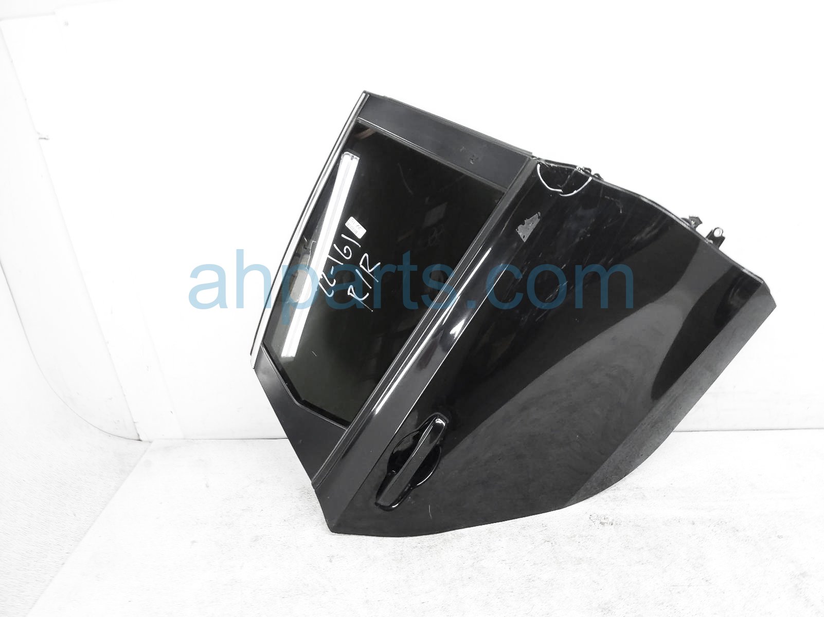 $650 Honda RR/RH DOOR - BLACK - NO INSIDE TRIM* $650 Honda RR/RH DOOR - BLACK - NO INSIDE TRIM*