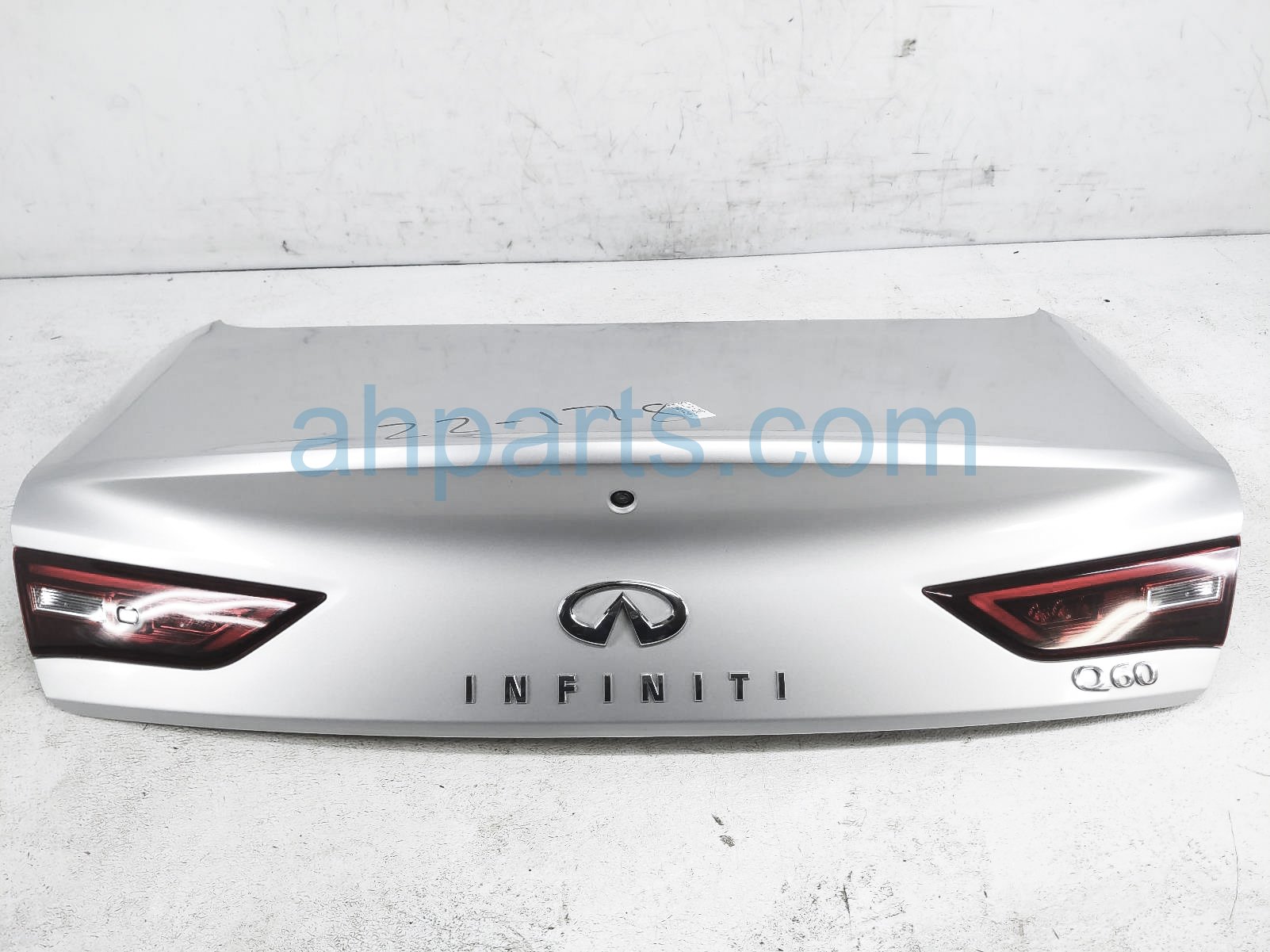 $895 Infiniti TRUNK / DECKLID - SILVER $895 Infiniti TRUNK / DECKLID - SILVER