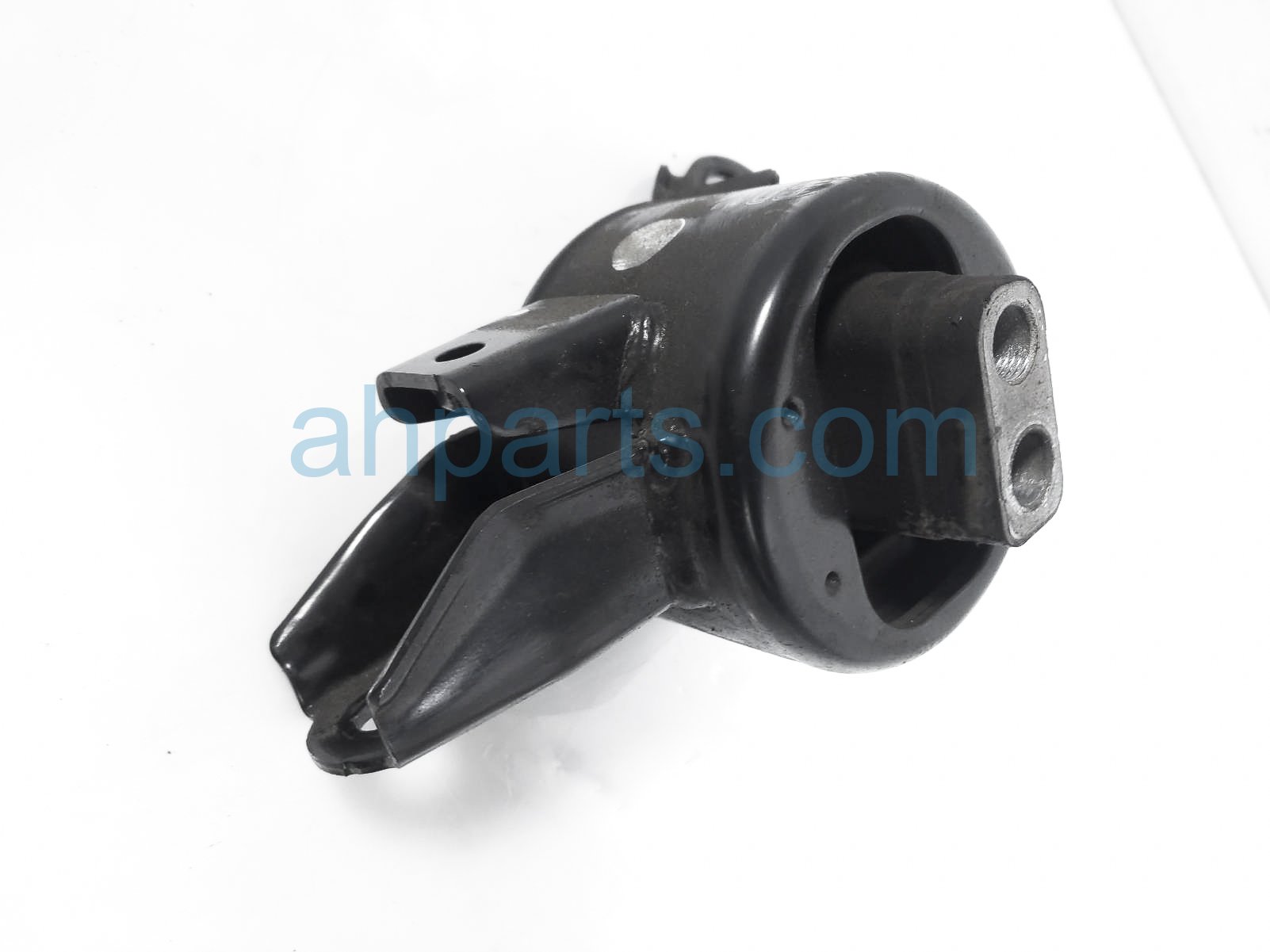 $65 Hyundai TRANSAXLE MOUNTING BRACKET - 1.6L $65 Hyundai TRANSAXLE MOUNTING BRACKET - 1.6L