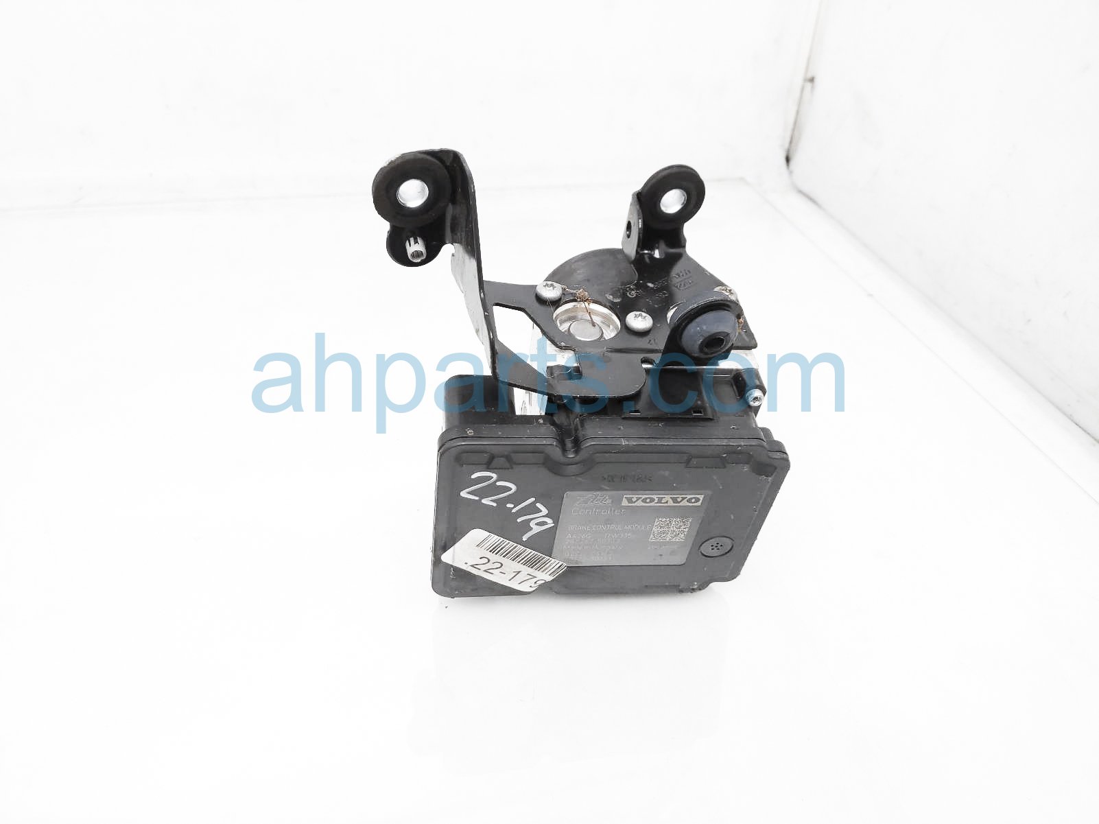 $60 Volvo ABS/VSA PUMP/MODULATOR $60 Volvo ABS/VSA PUMP/MODULATOR