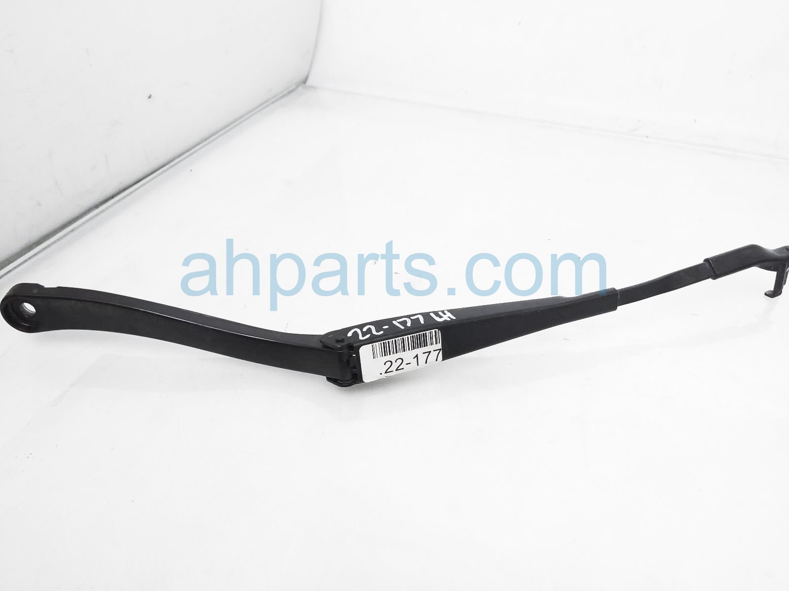 $25 Mercedes LH WINDSHIELD WIPER ARM $25 Mercedes LH WINDSHIELD WIPER ARM