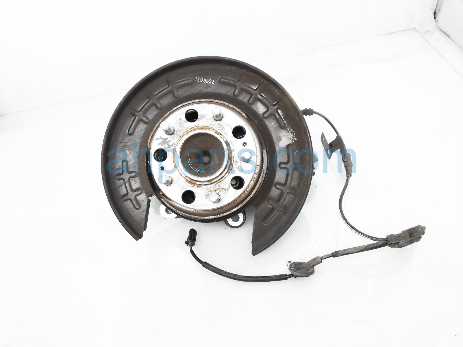 $90 Hyundai RR/RH SPINDLE KNUCKLE HUB $90 Hyundai RR/RH SPINDLE KNUCKLE HUB