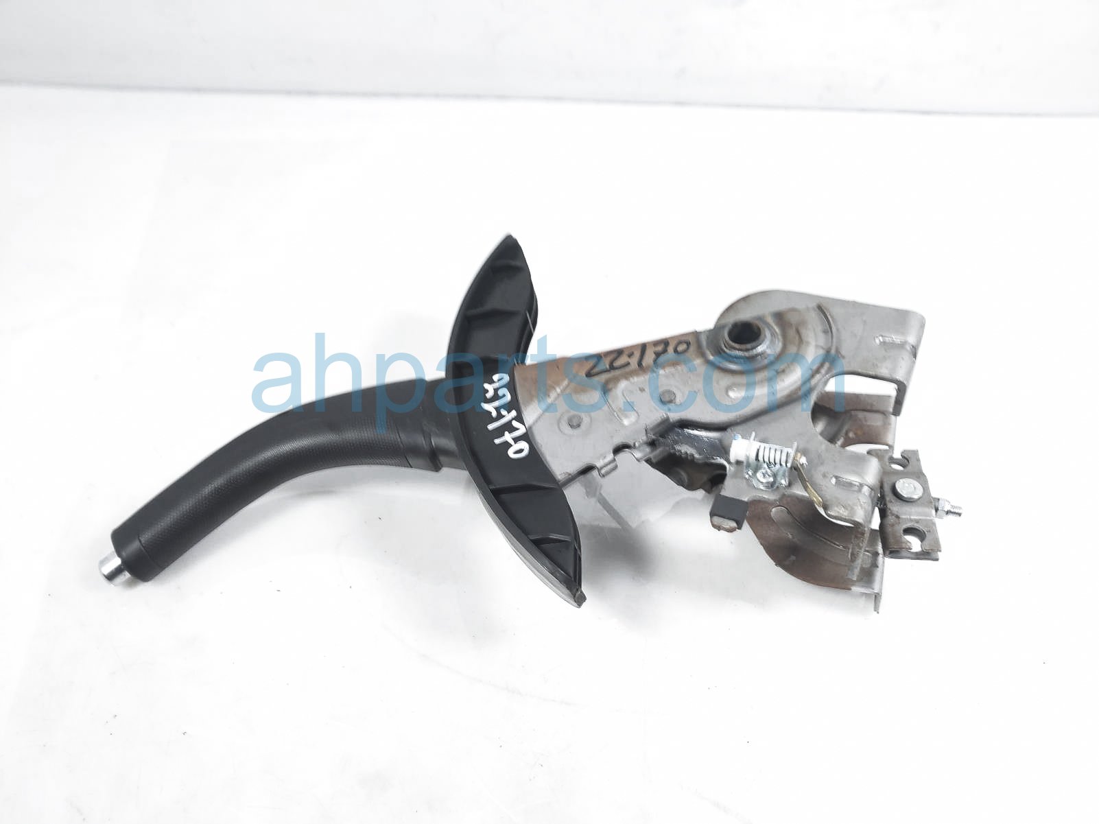 $30 Kia E-BRAKE HANDLE ASSY $30 Kia E-BRAKE HANDLE ASSY