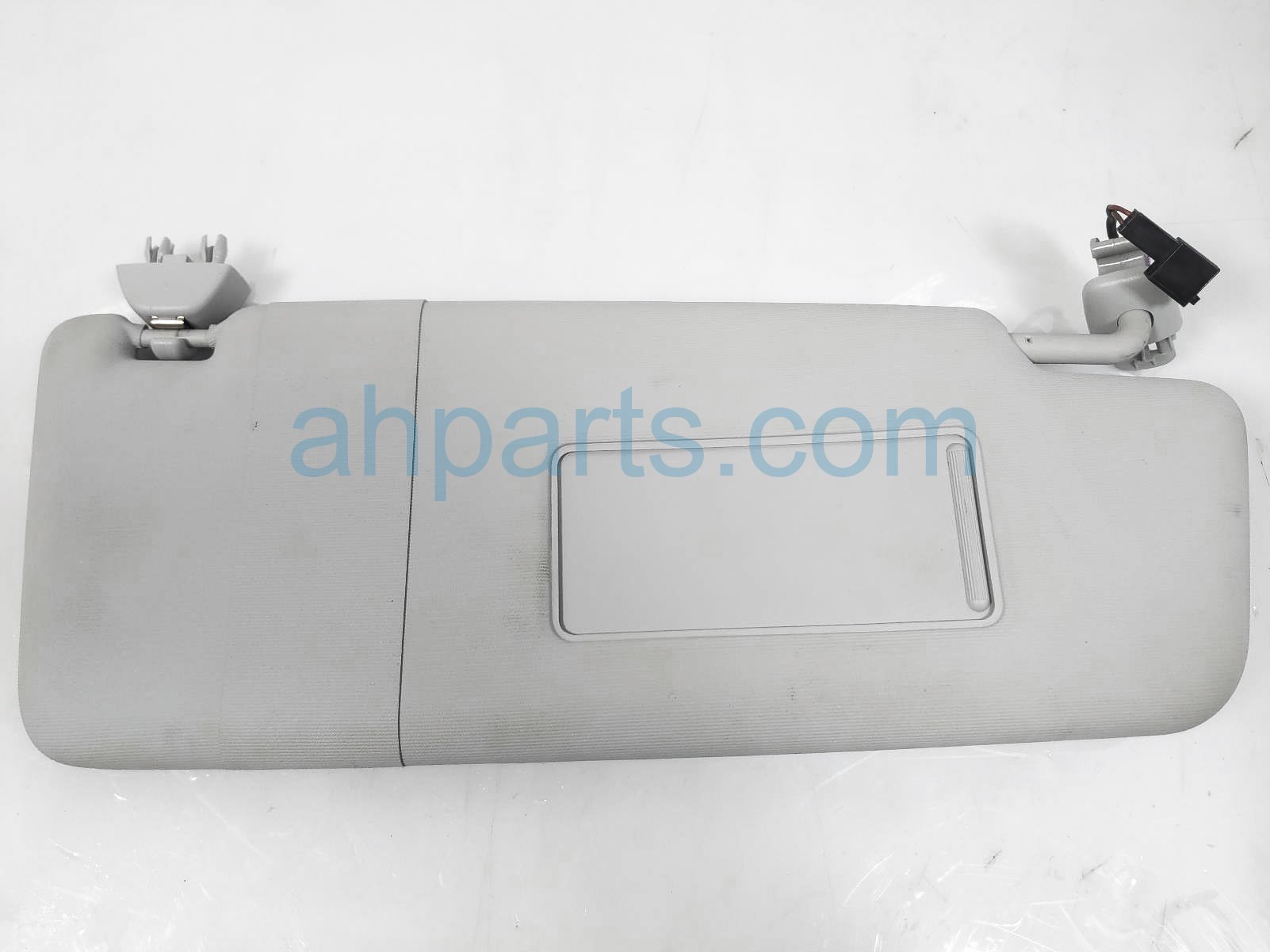 $75 Volkswagen RH SUN VISOR - GREY $75 Volkswagen RH SUN VISOR - GREY