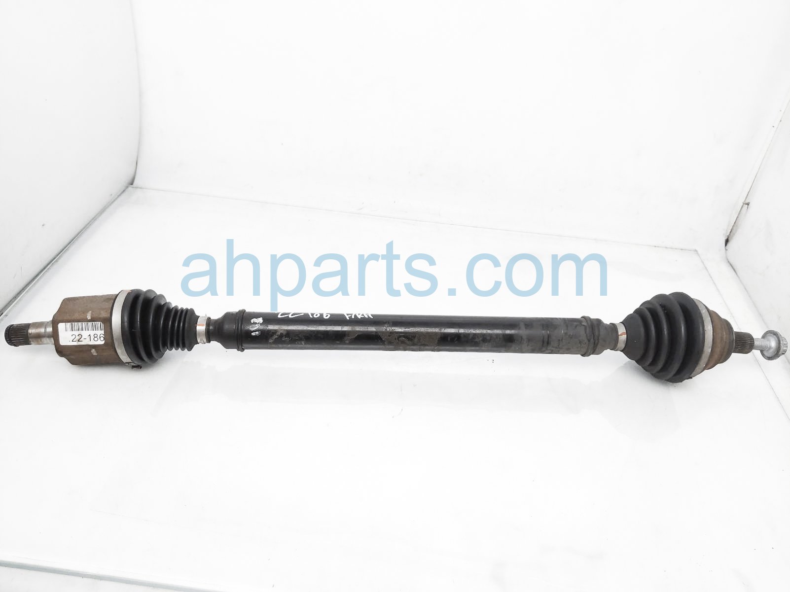 $130 Volkswagen FR/RH AXLE DRIVE SHAFT - 2.0T $130 Volkswagen FR/RH AXLE DRIVE SHAFT - 2.0T