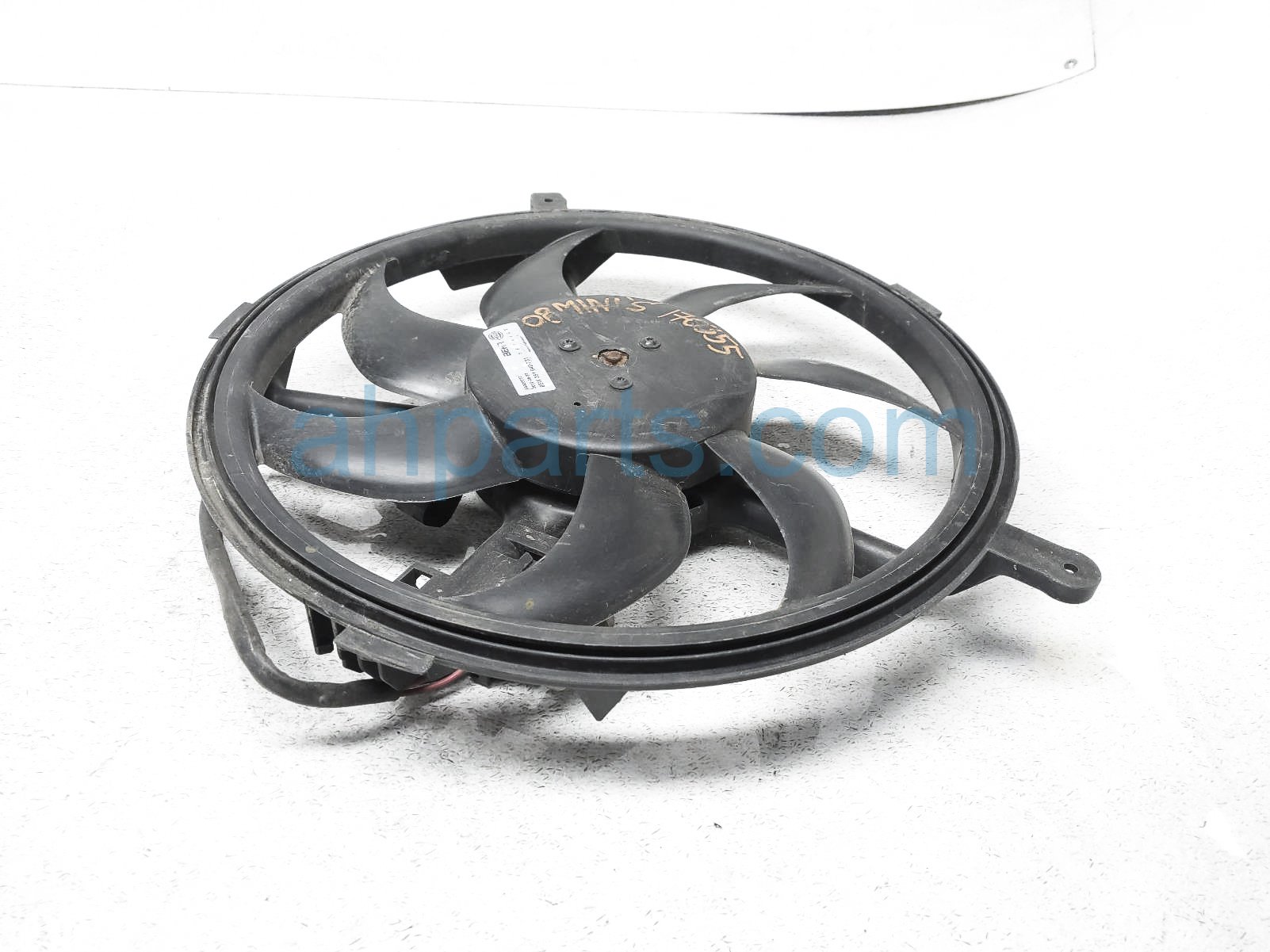 $40 BMW RADIATOR FAN W/ MOTOR (NO SHROUD) $40 BMW RADIATOR FAN W/ MOTOR (NO SHROUD)