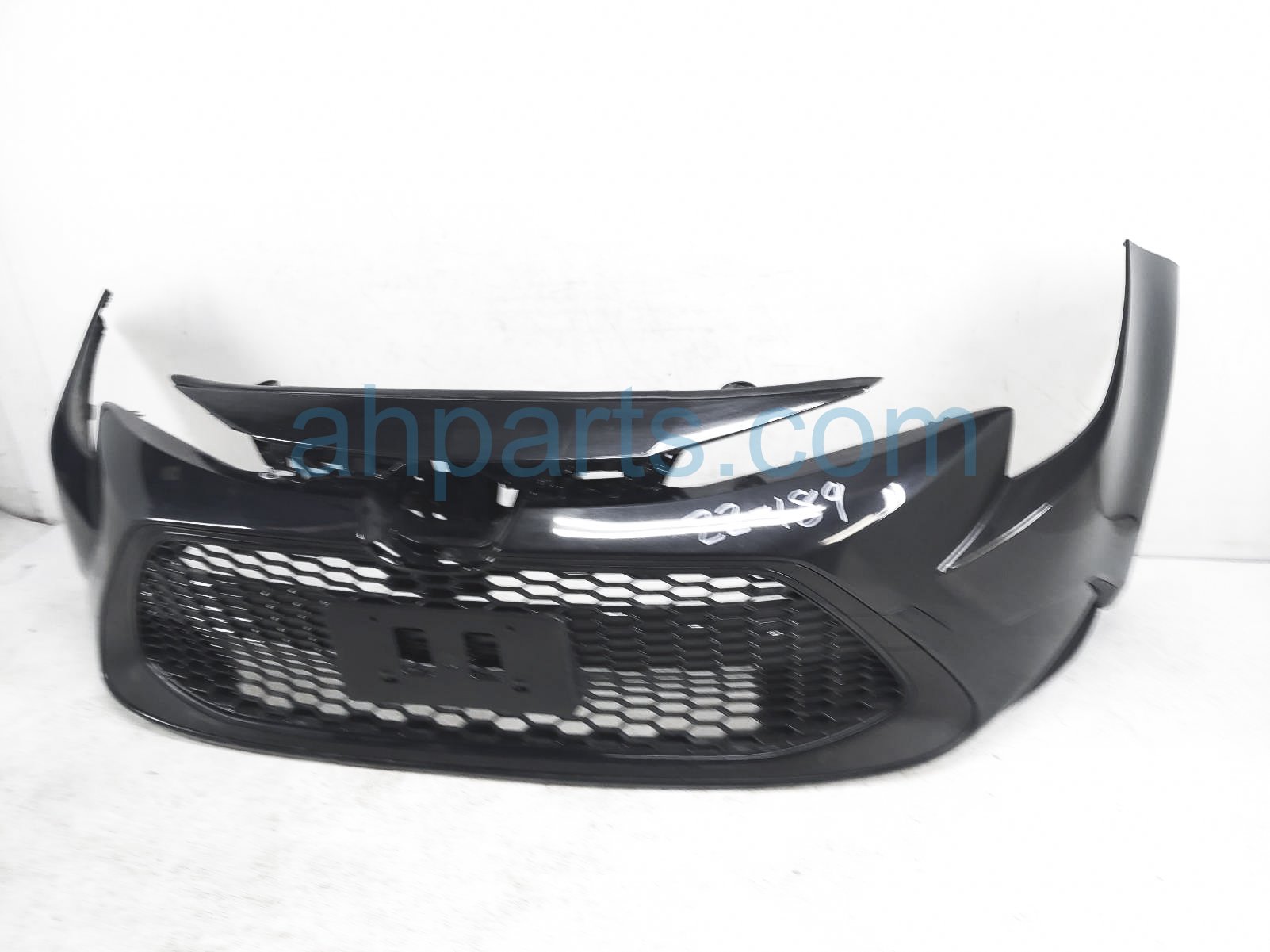 $275 Toyota FRONT BUMPER COVER - BLACK - NOTES $275 Toyota FRONT BUMPER COVER - BLACK - NOTES