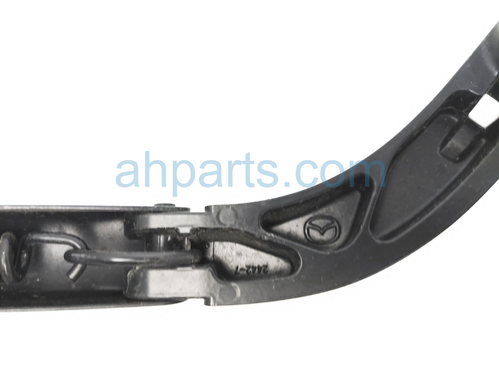 thumbnail image 2 of Genuine Style Rear Wiper Arm Replacement For Mazda 3 – Includes Cap, Easy Fit 2 of 5