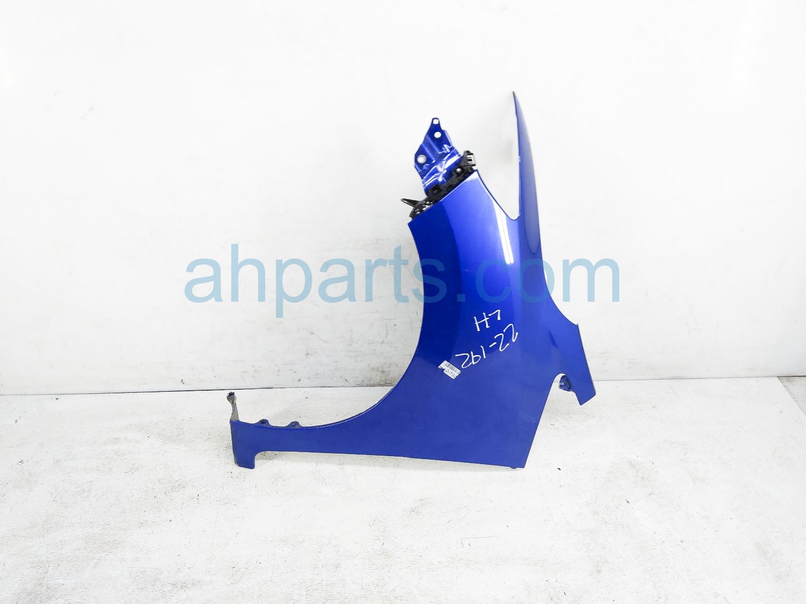 $150 Honda LH FENDER - BLUE - $150 Honda LH FENDER - BLUE -