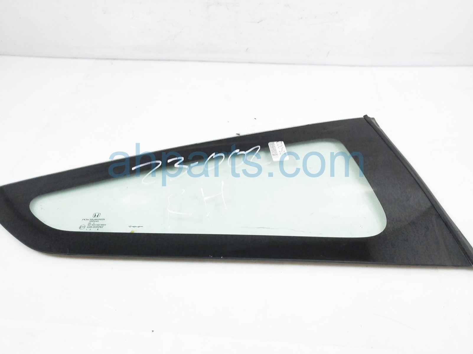 $70 Honda RH QUARTER WINDOW GLASS $70 Honda RH QUARTER WINDOW GLASS