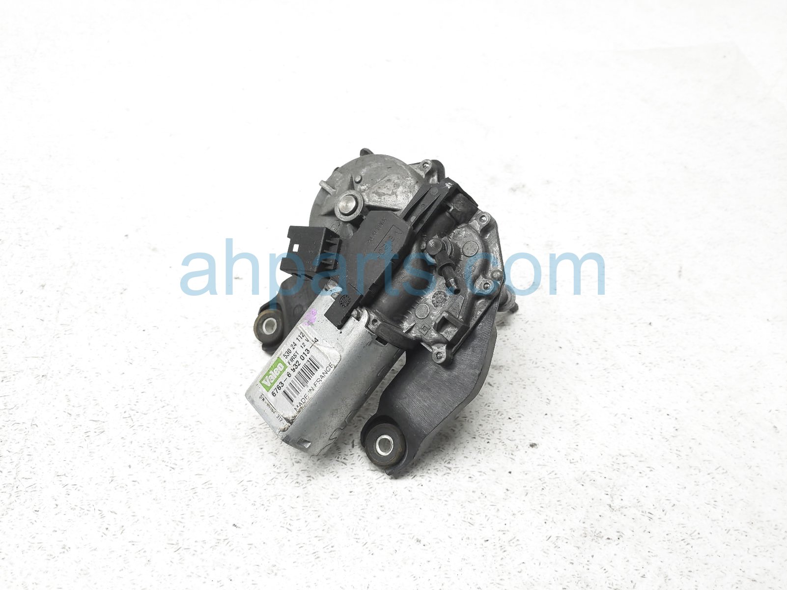 $45 BMW REAR WINDSHIELD WIPER MOTOR ASSY $45 BMW REAR WINDSHIELD WIPER MOTOR ASSY