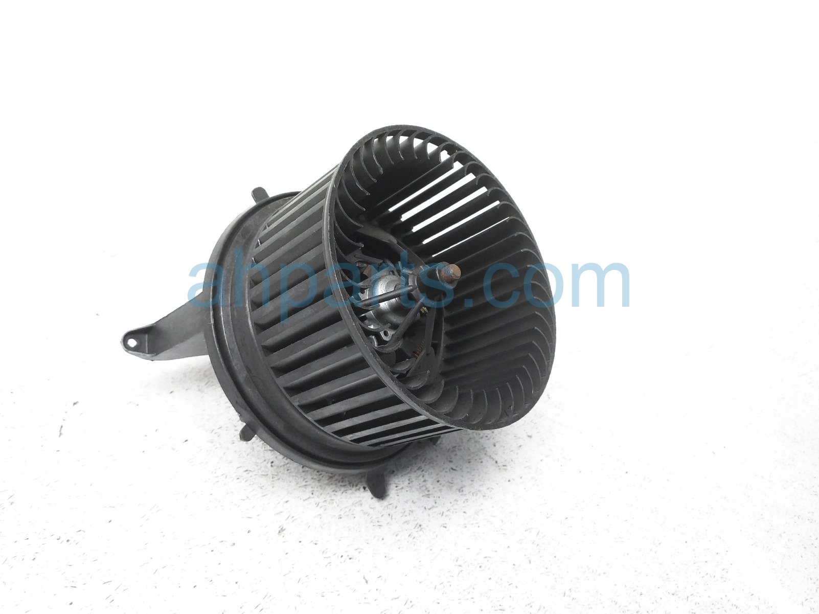 $35 BMW FAN/HEATER BLOWER MOTOR $35 BMW FAN/HEATER BLOWER MOTOR