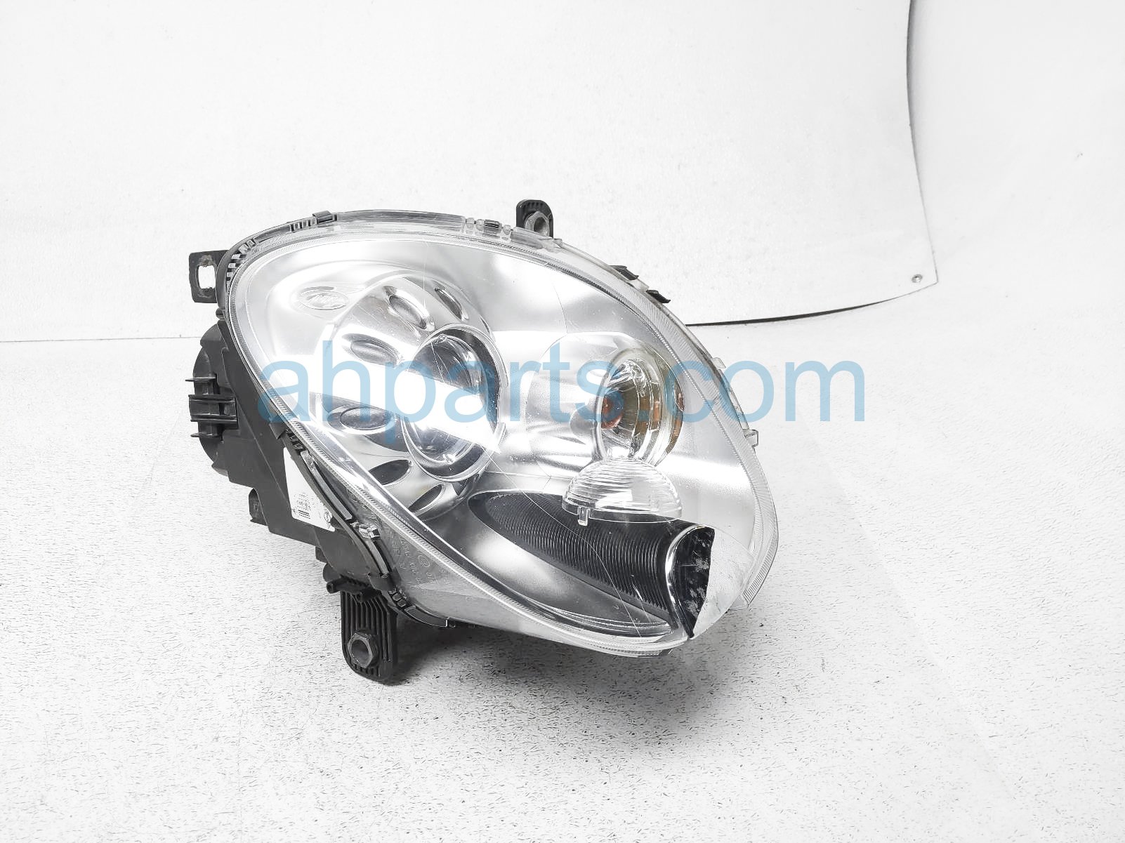 $199 BMW LH HEAD LAMP / LIGHT - niq $199 BMW LH HEAD LAMP / LIGHT - niq