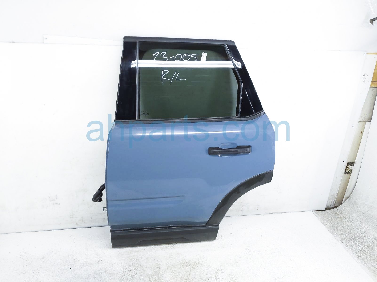 $1199 Ford RR/LH DOOR - BLUE - NO INSIDE TRIM