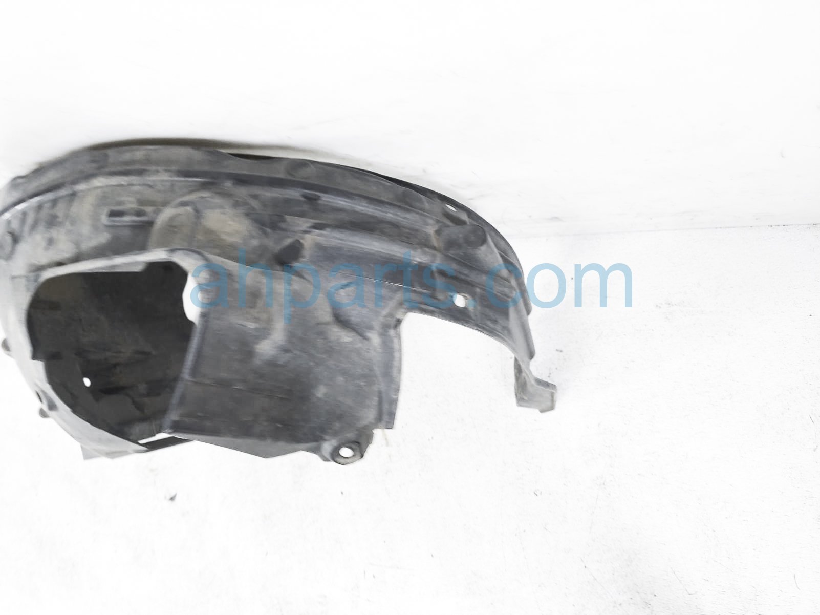 Front Passenger Side Inner Fender Splash Shield Liner – Fits 1998-2005 VW Beetle – Aftermarket 1C0809962E