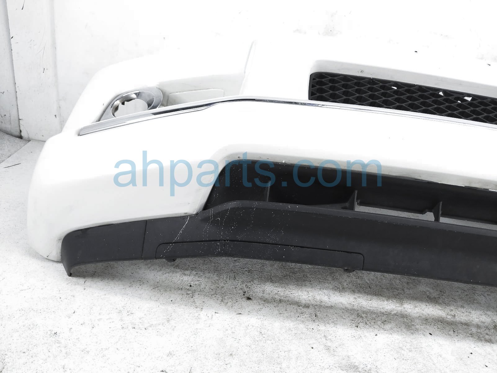 Sold 2011 Toyota 4 Runner Front Bumper Cover - White 52119-35909