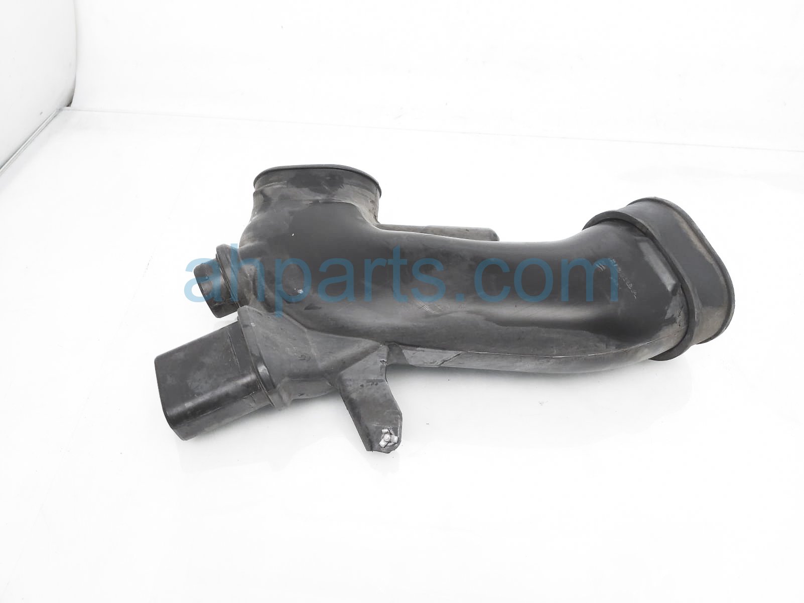 $10 Honda AIR INTAKE TUBE A ASSY $10 Honda AIR INTAKE TUBE A ASSY