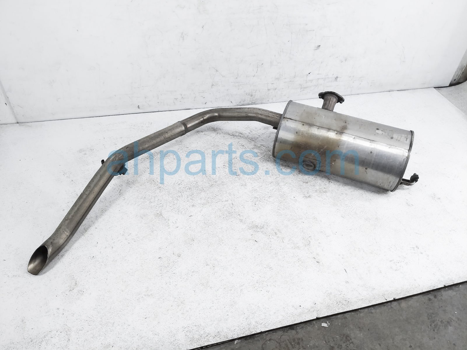 $99 Toyota EXHAUST MUFFLER & TAIL PIPE ASSY $99 Toyota EXHAUST MUFFLER & TAIL PIPE ASSY