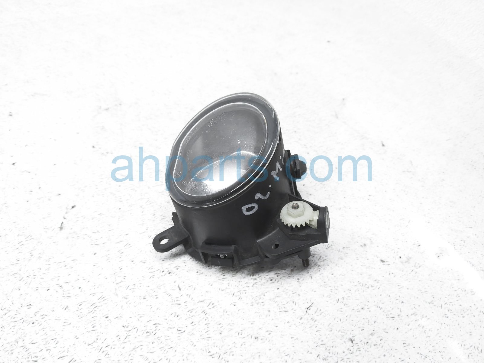 $45 Volvo LH FOG LAMP / LIGHT - NOTES $45 Volvo LH FOG LAMP / LIGHT - NOTES