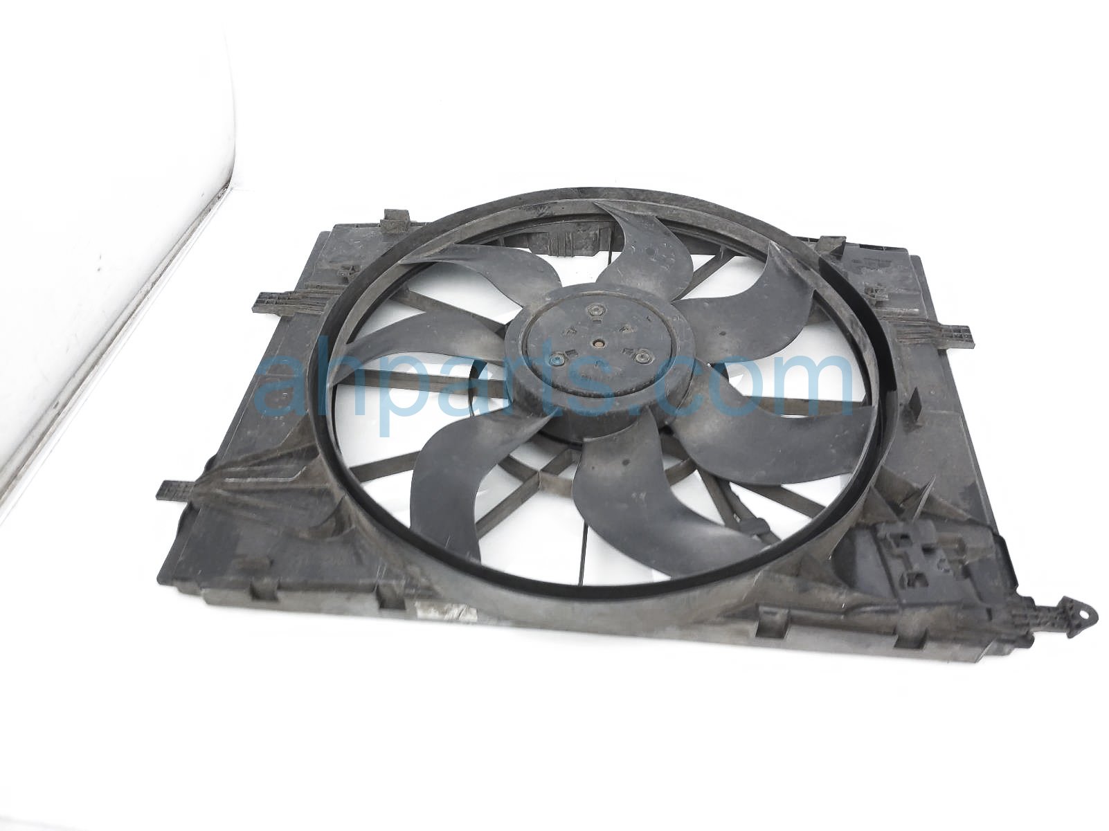 $200 Mercedes RADIATOR FAN ASSEMBLY $200 Mercedes RADIATOR FAN ASSEMBLY