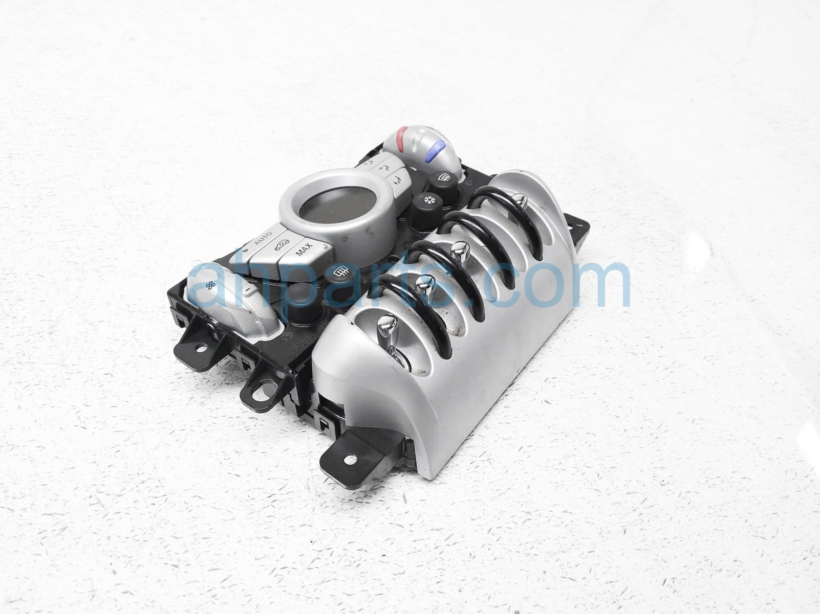 $40 BMW A/C HEATER CLIMATE CONTROLS(ON DASH) $40 BMW A/C HEATER CLIMATE CONTROLS(ON DASH)