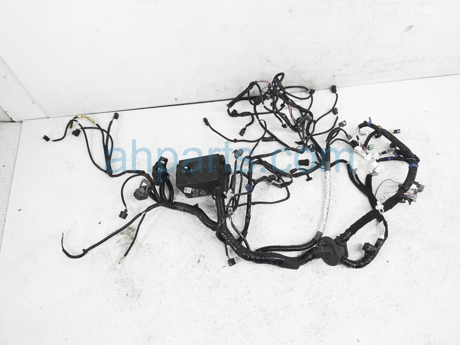 $200 Honda RH ENGINE ROOM WIRE HARNESS $200 Honda RH ENGINE ROOM WIRE HARNESS