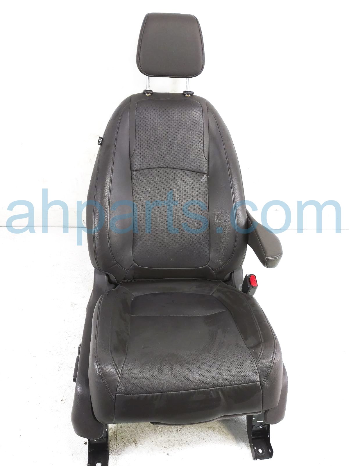 $269 Honda FR/RH SEAT - BROWN - W/O AIRBAG* $269 Honda FR/RH SEAT - BROWN - W/O AIRBAG*