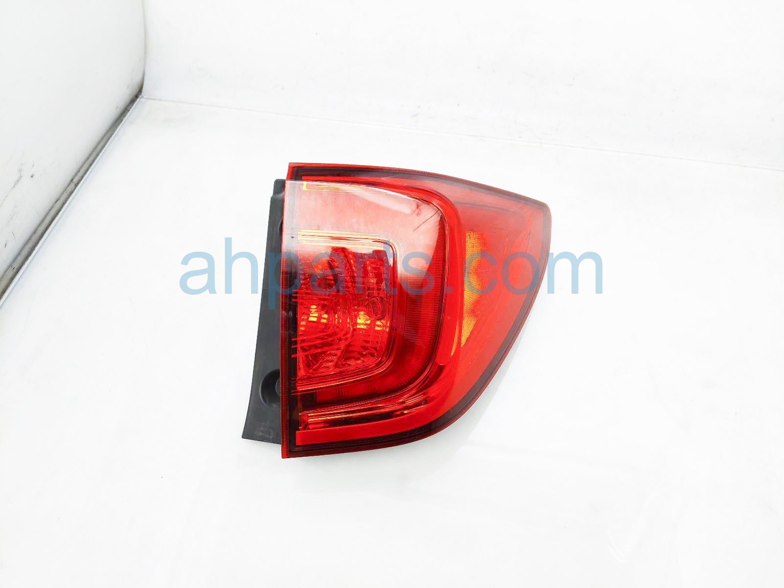 $115 Honda RH TAIL LAMP (ON BODY) $115 Honda RH TAIL LAMP (ON BODY)