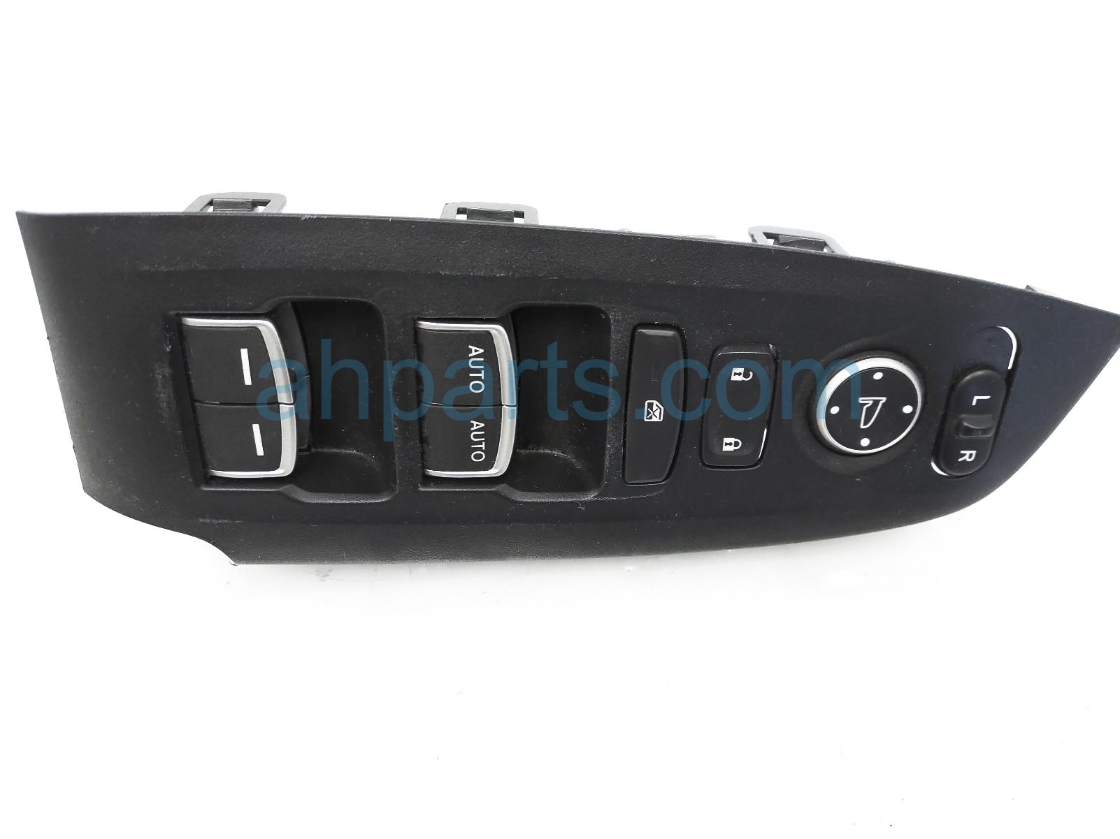 $34 Honda MASTER WINDOW CONTROL SWITCH $34 Honda MASTER WINDOW CONTROL SWITCH