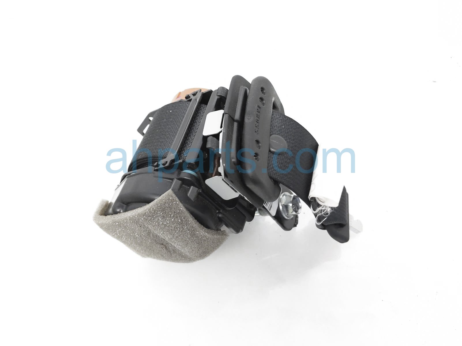 $25 Infiniti 2ND ROW MID SEAT BELT - BLACK $25 Infiniti 2ND ROW MID SEAT BELT - BLACK