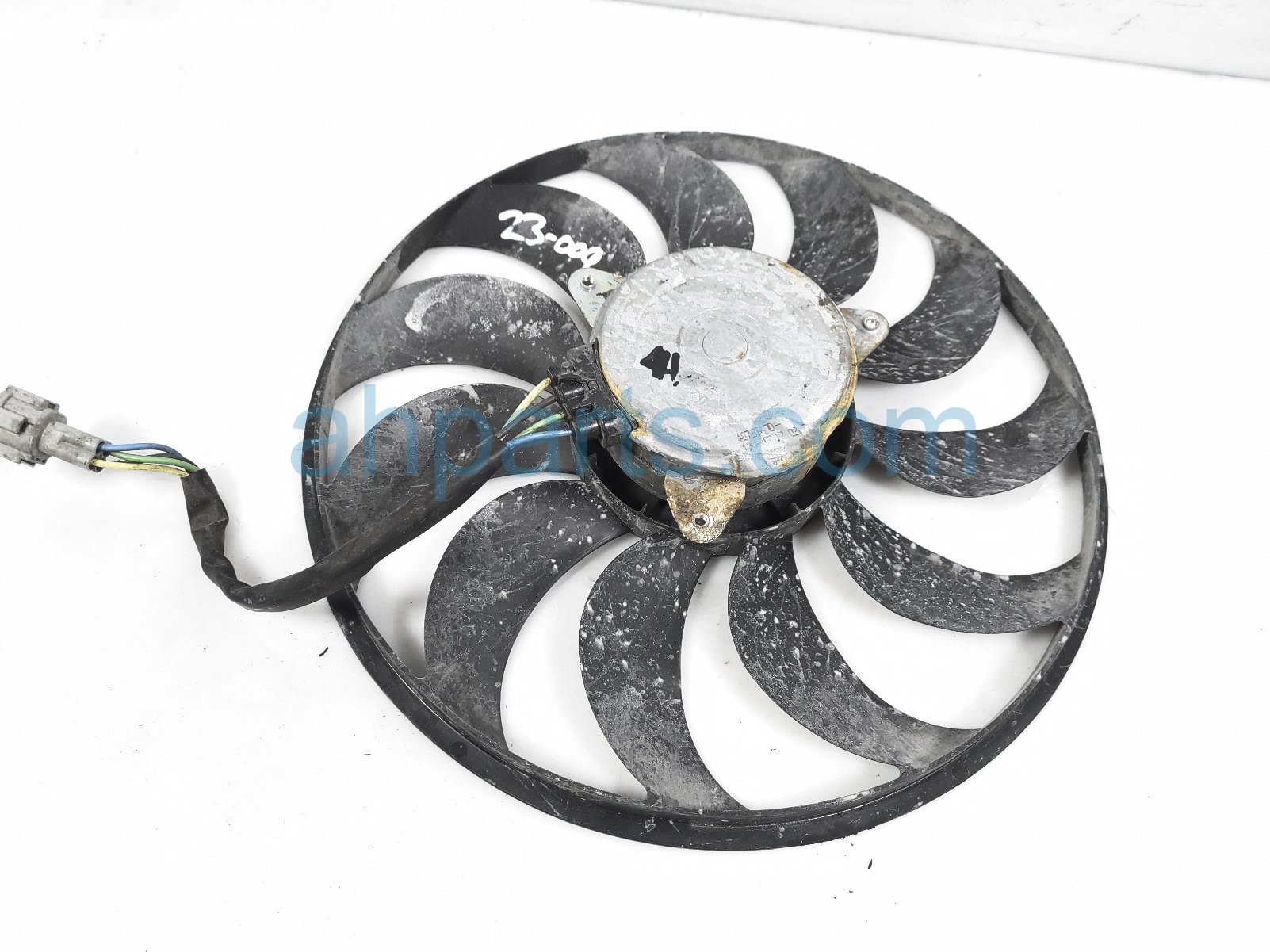 $25 Nissan A/C CONDENSER FAN & MOTOR(NO SHROUD) $25 Nissan A/C CONDENSER FAN & MOTOR(NO SHROUD)