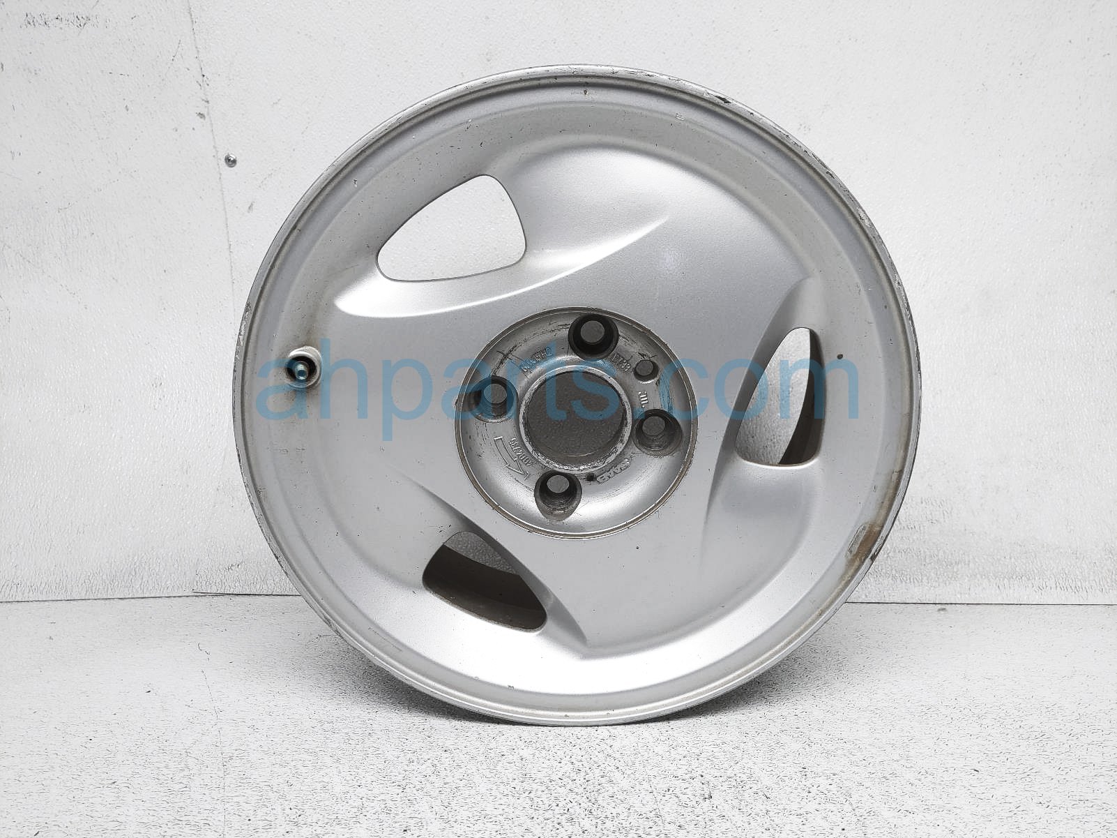 $75 Saab LH 15 INCH RIM / WHEEL $75 Saab LH 15 INCH RIM / WHEEL